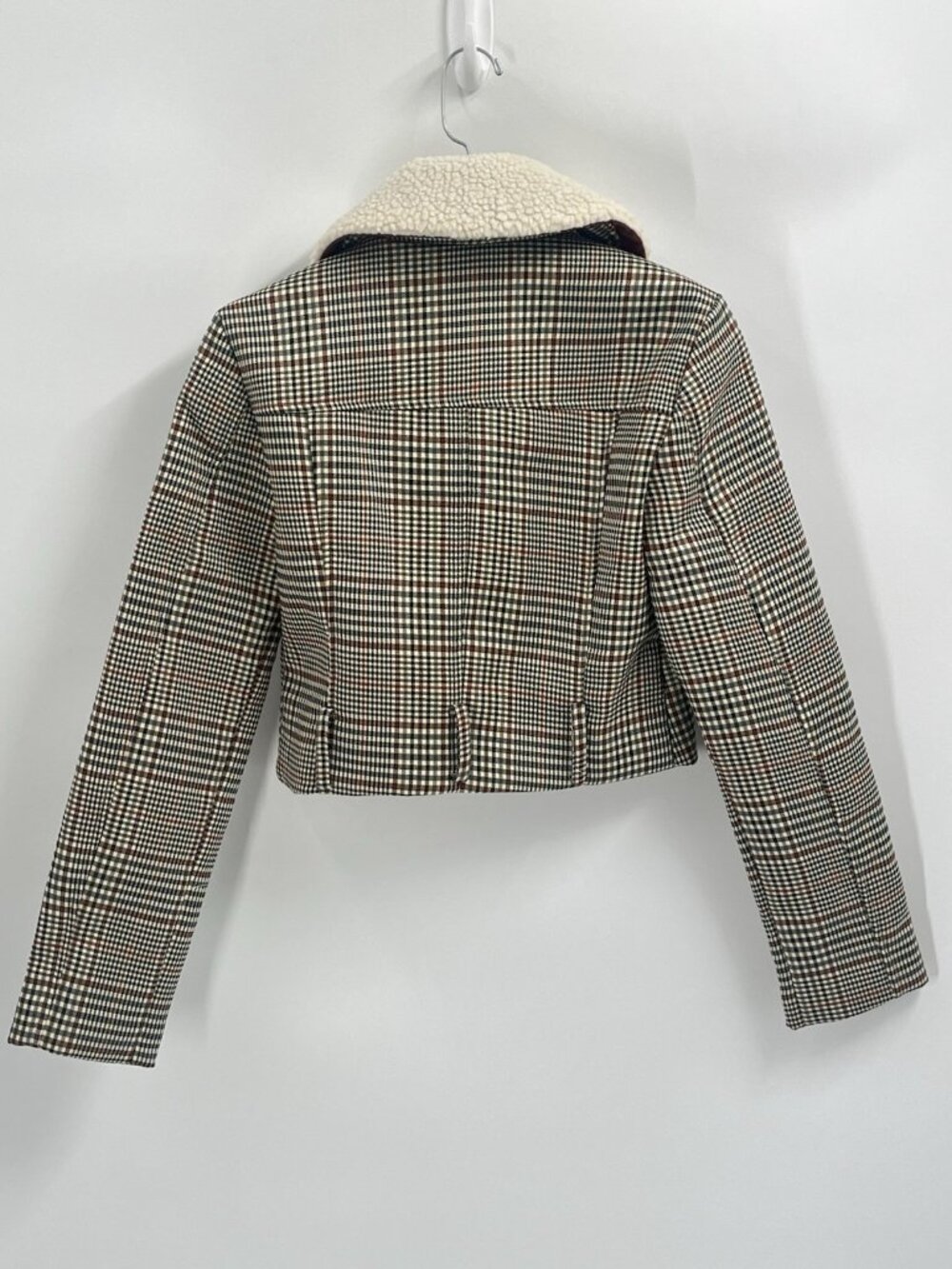 House of Harlow Cropped Plaid Sherpa Jacket Sz XS Y2K Revival Preppy Cozy Glam - Picture 6 of 6